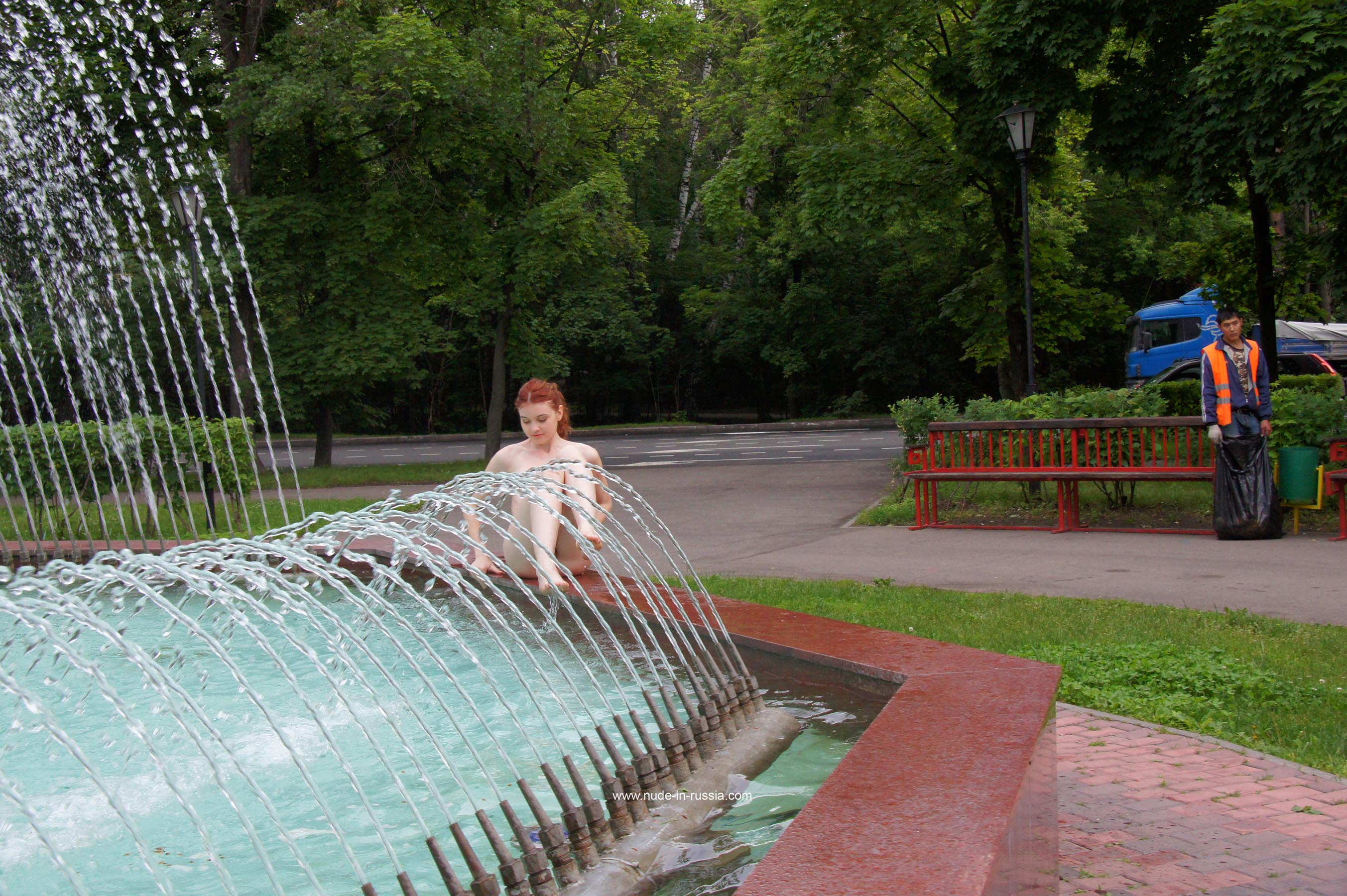 NIR Faina Moscows Fountain 75