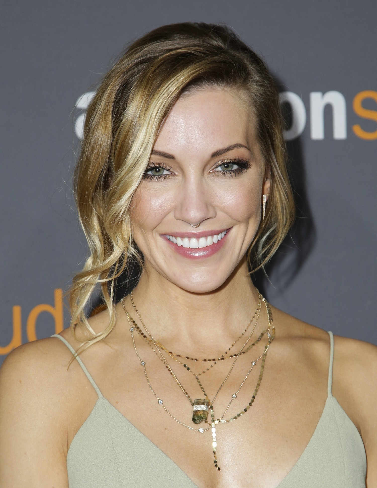 Katie Cassidy 2017 Golden Globes Party 5