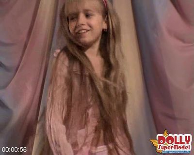[Image: 112292047_Dolly_Supermodel_-_Video_23.jpg]