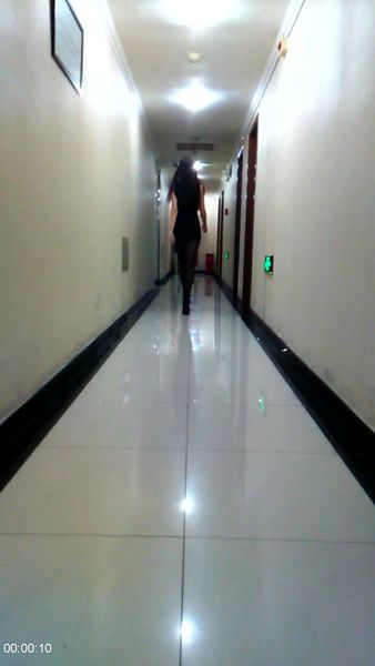 [Image: 112297465_Angelika_Galeckaia__Catwalk.jpg]