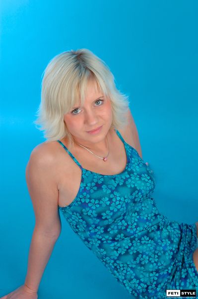 [Image: 112977522_Fetistyle_Janett_467.jpg]