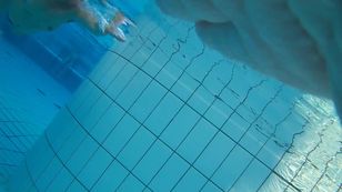 underwater_voyeur_in_sauna_pool t7ots8vons