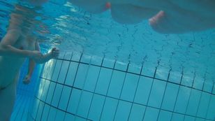 underwater_voyeur_in_sauna_pool x7ots9fe4u