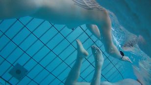 underwater_voyeur_in_sauna_pool c7ots9tj0b