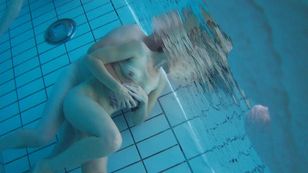 underwater_voyeur_in_sauna_pool r7otsje4an