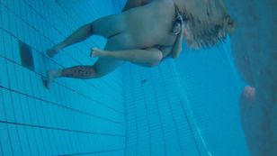 underwater_voyeur_in_sauna_pool 67otsj9xf7