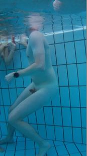 underwater_voyeur_in_sauna_pool u7otsjn047