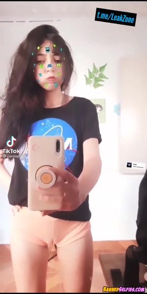 Adriana – Quick Nude Tease Highschool Teen On Instagram