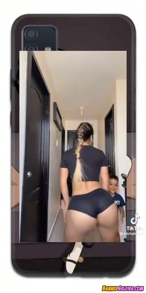 Caylee – 20 Year Old Cheerleader Girl Nude On Tiktok