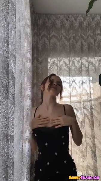 Emmalee – Shy Hot Tease Young Girl On Tiktok