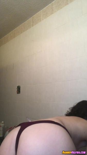 Leila – 22 Year Old College Babe
