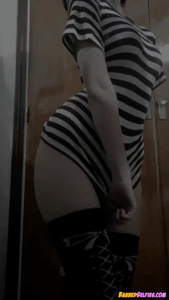 Livia – 18 Year Super Hot Teen Epic Nude Selfie On Tiktok