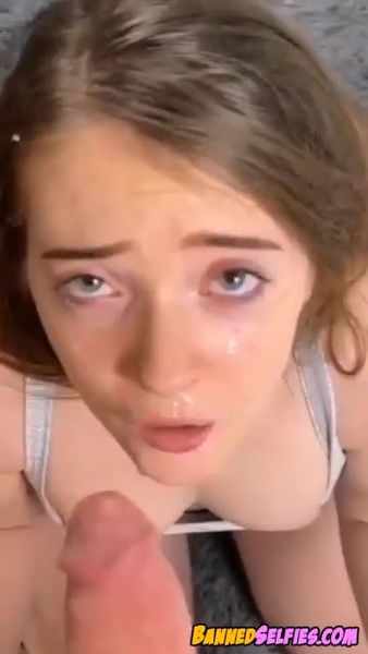 Lizeth – Shy Young Girl Talked Into Nude Selfie